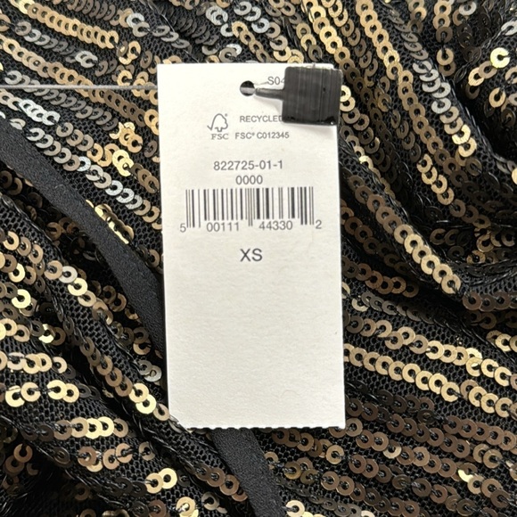 Banana Republic NWT Black and Gold Sequin Cowl Neck Cami Size XS - Picture 7 of 10